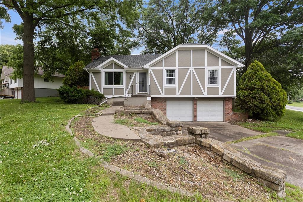 Listing Photo MLS #HMS2622040