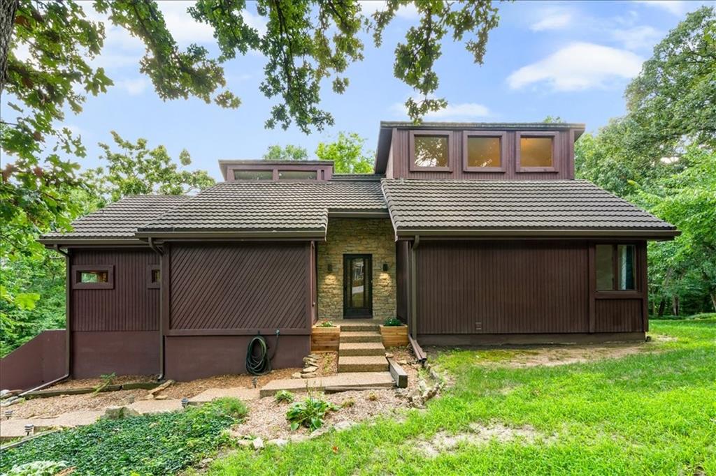 Listing Photo MLS #HMS2622043