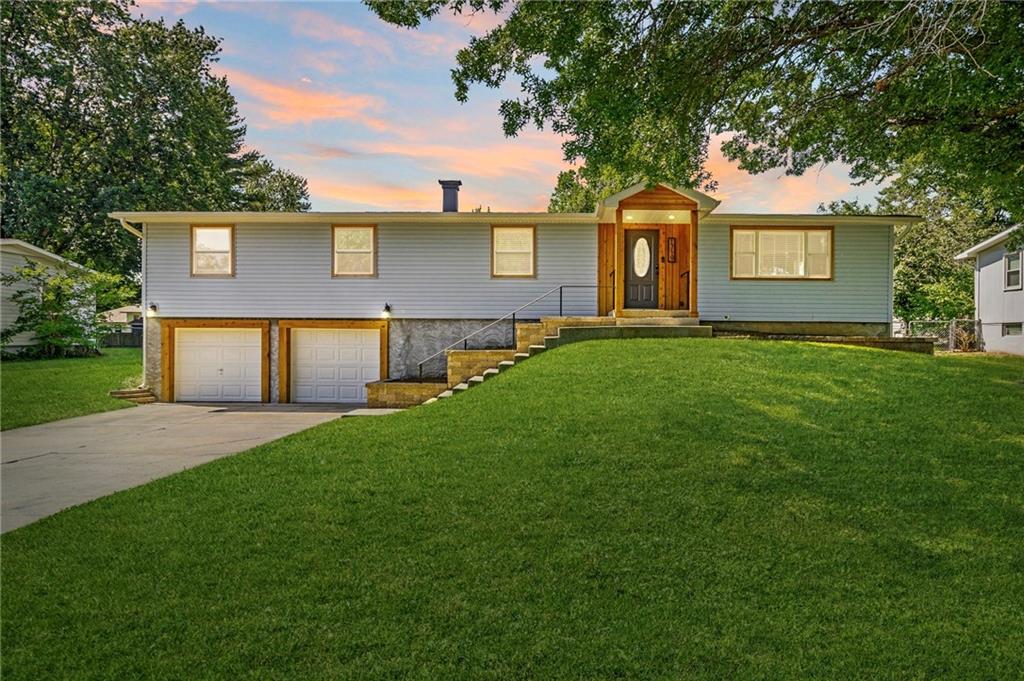 Listing Photo MLS #HMS2622048