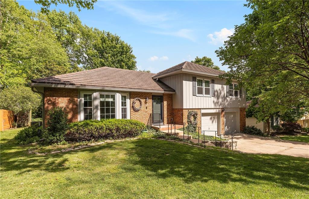 Listing Photo MLS #HMS2622058