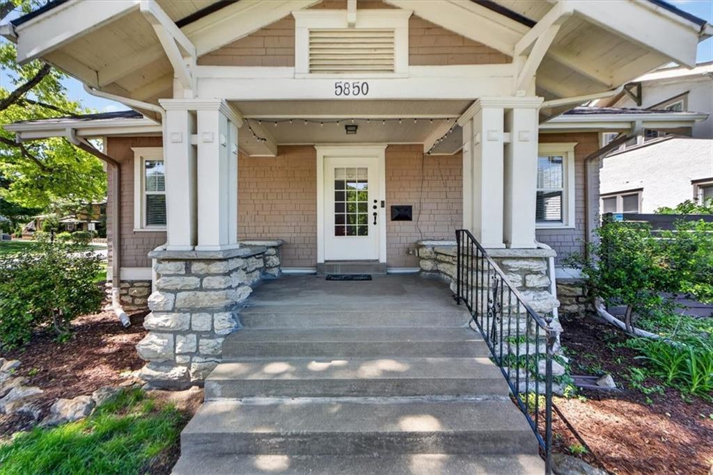 Listing Photo MLS #HMS2622211