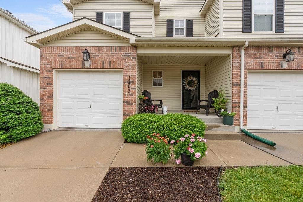Listing Photo MLS #HMS2622333