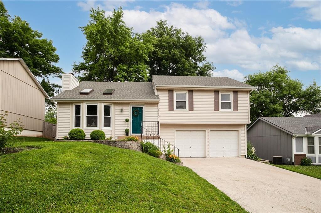 Listing Photo MLS #HMS2622406