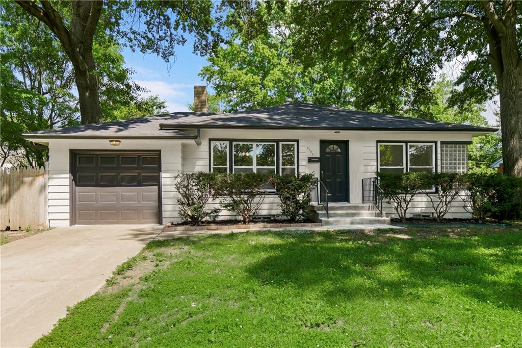 Listing Photo MLS #HMS2622476