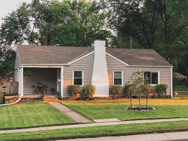 Listing Photo MLS #HMS2622498
