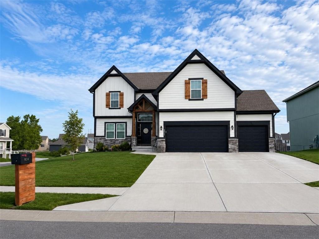 Listing Photo MLS #HMS2622500