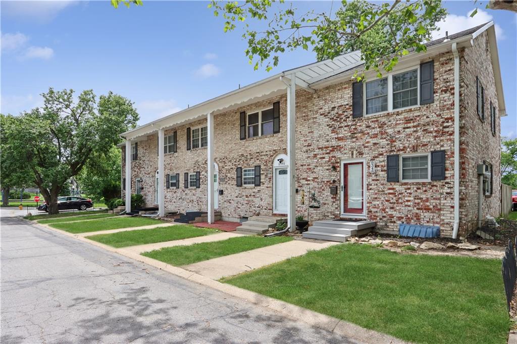 Listing Photo MLS #HMS2622562