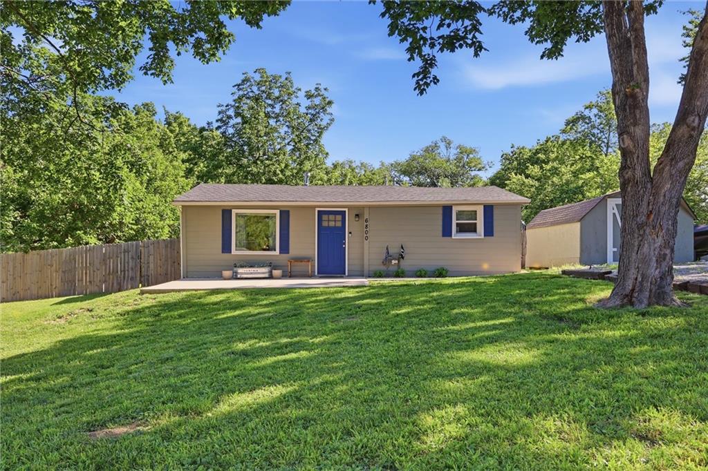 Listing Photo MLS #HMS2622683