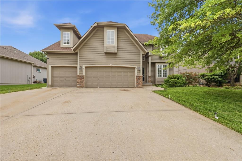 Listing Photo MLS #HMS2622725