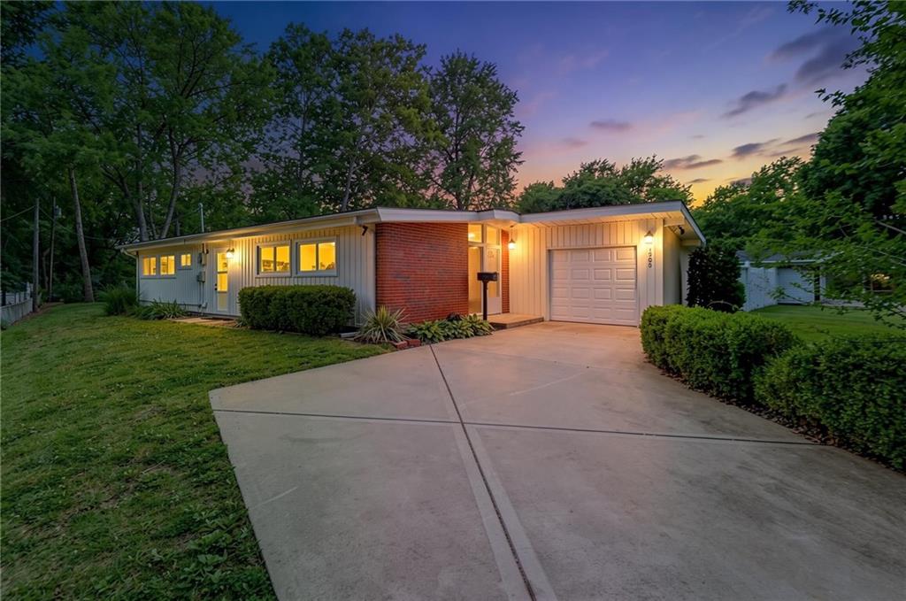 Listing Photo MLS #HMS2622736
