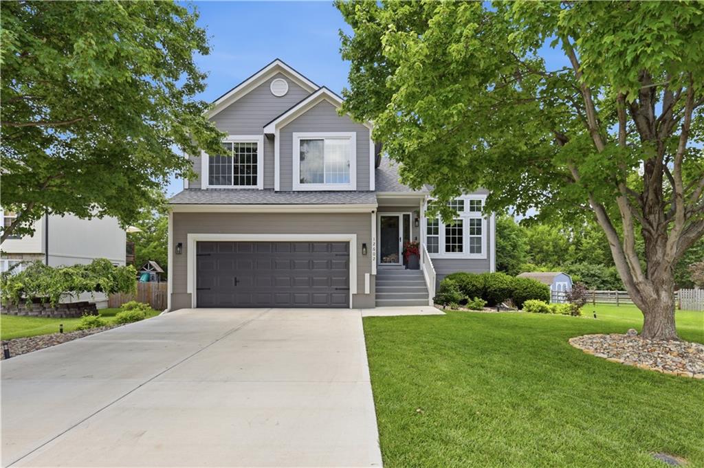 Listing Photo MLS #HMS2622754