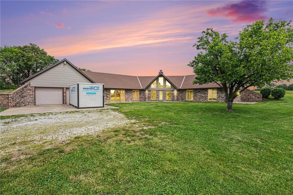 Listing Photo MLS #HMS2622779