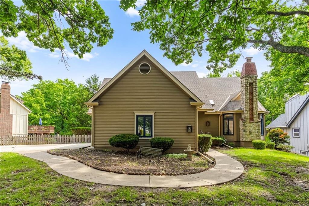 Listing Photo MLS #HMS2622798