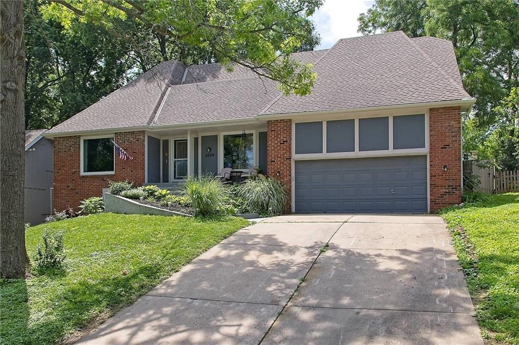 Listing Photo MLS #HMS2622804