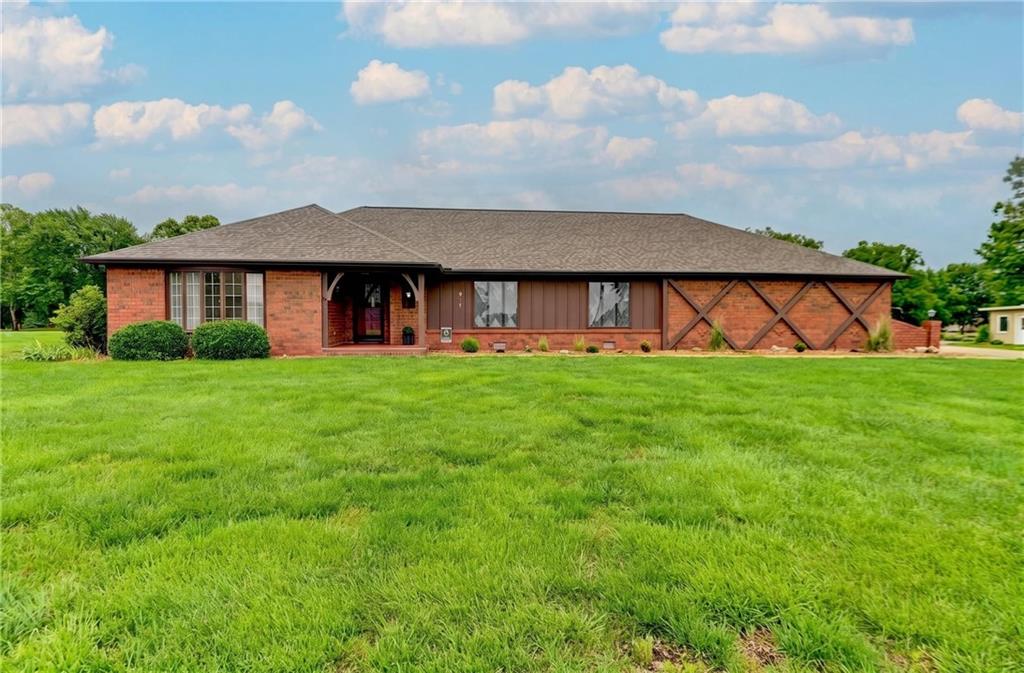 Listing Photo MLS #HMS2622895