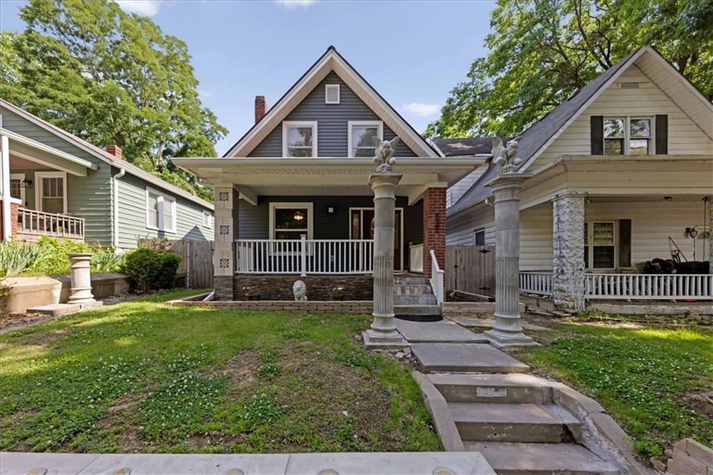 Listing Photo MLS #HMS2622903