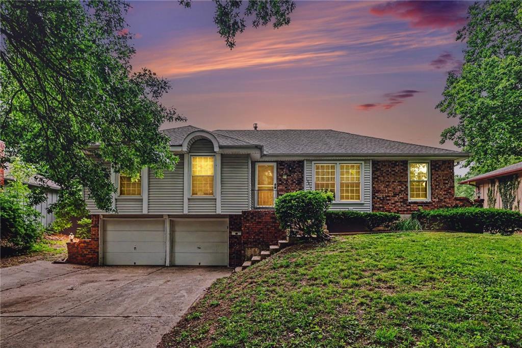 Listing Photo MLS #HMS2622936