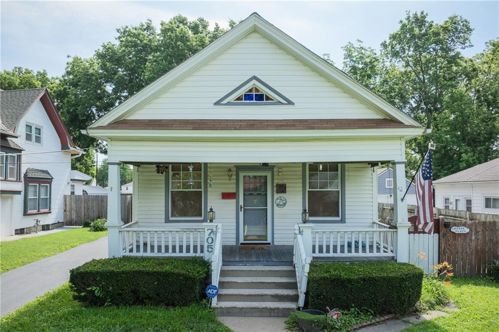 Listing Photo MLS #HMS2622943