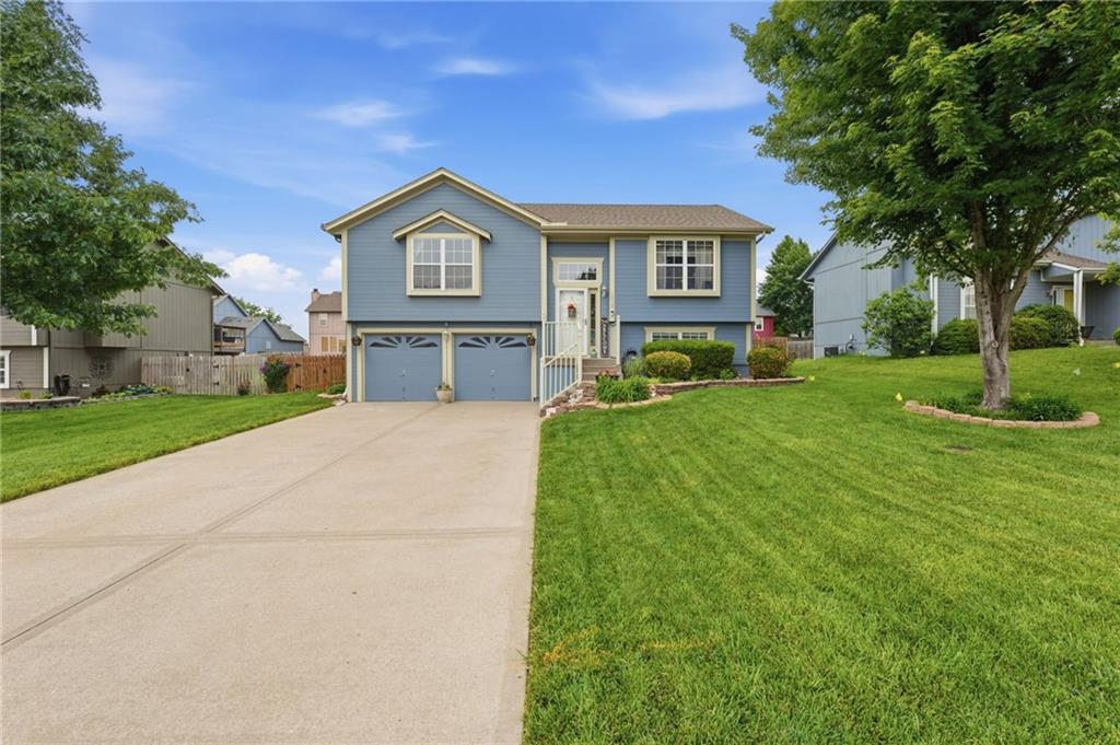 Listing Photo MLS #HMS2622946