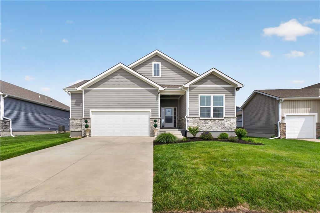 Listing Photo MLS #HMS2622979