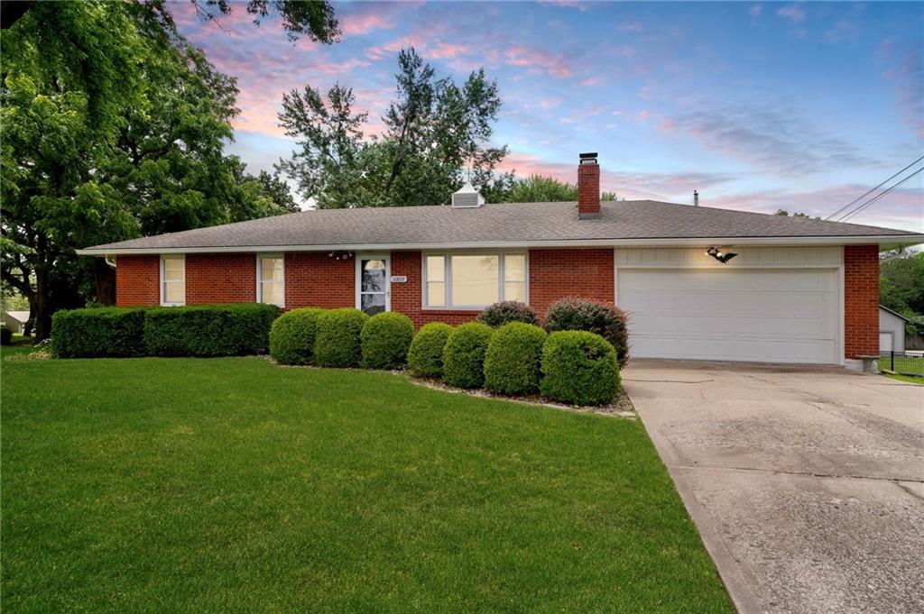 Listing Photo MLS #HMS2623005
