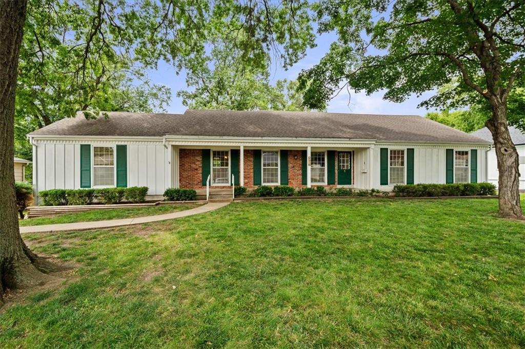 Listing Photo MLS #HMS2623036