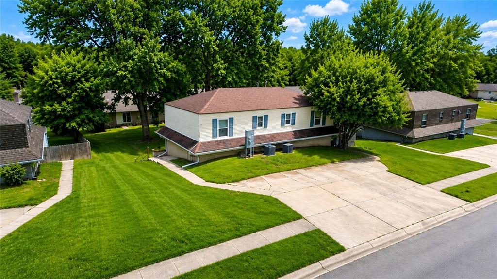 Listing Photo MLS #HMS2623102