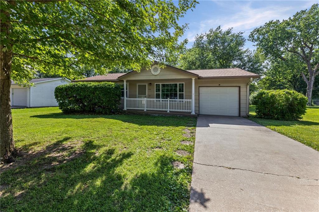 Listing Photo MLS #HMS2623129