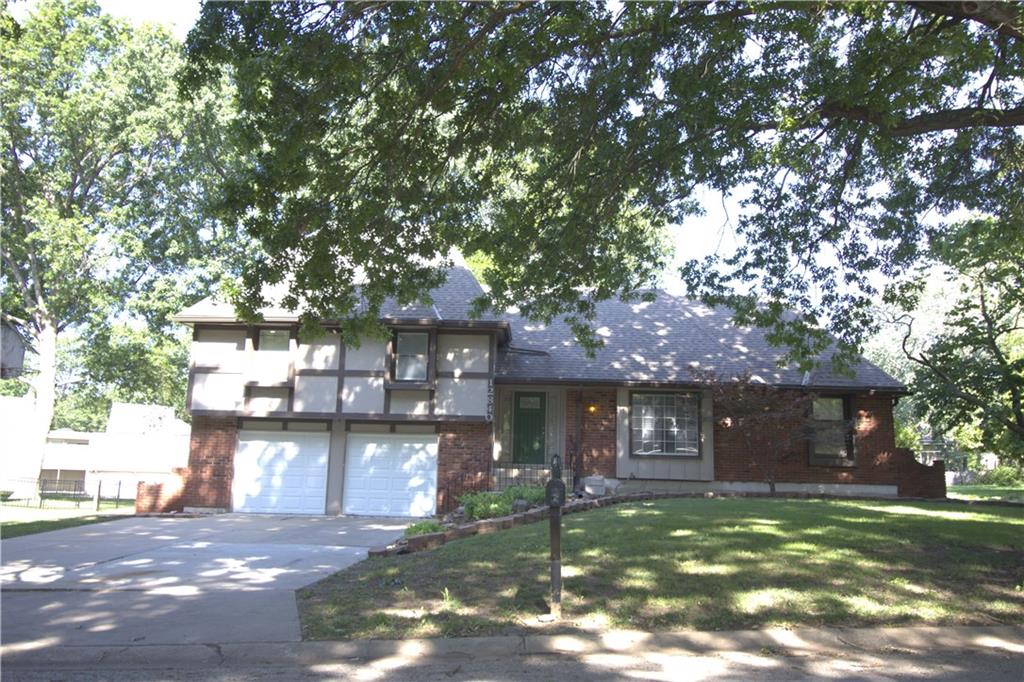 Listing Photo MLS #HMS2623137