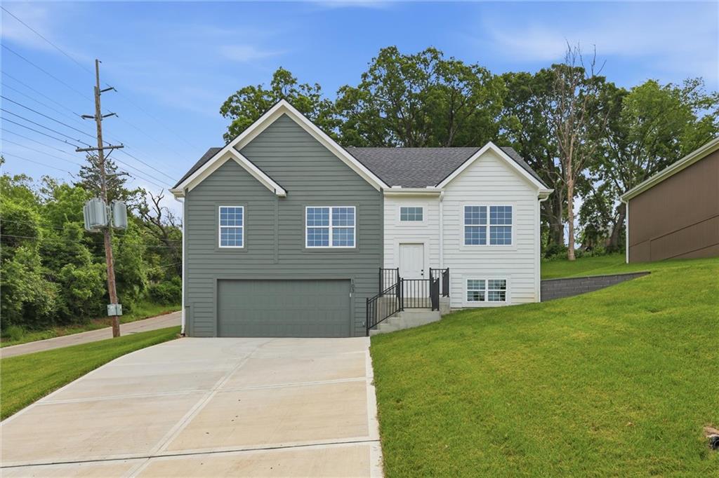 Listing Photo MLS #HMS2623257