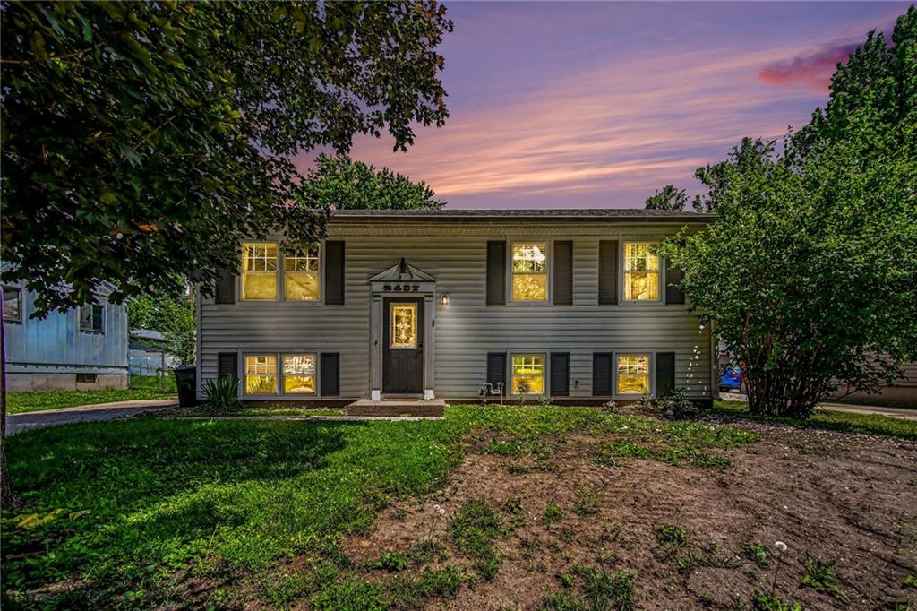 Listing Photo MLS #HMS2623263