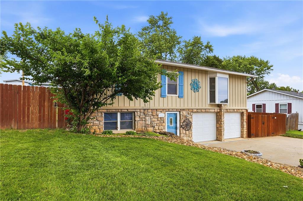 Listing Photo MLS #HMS2623266