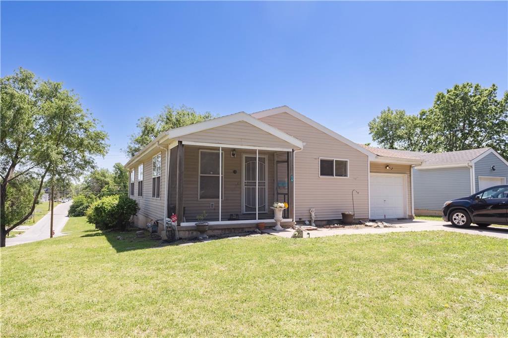 Listing Photo MLS #HMS2623345