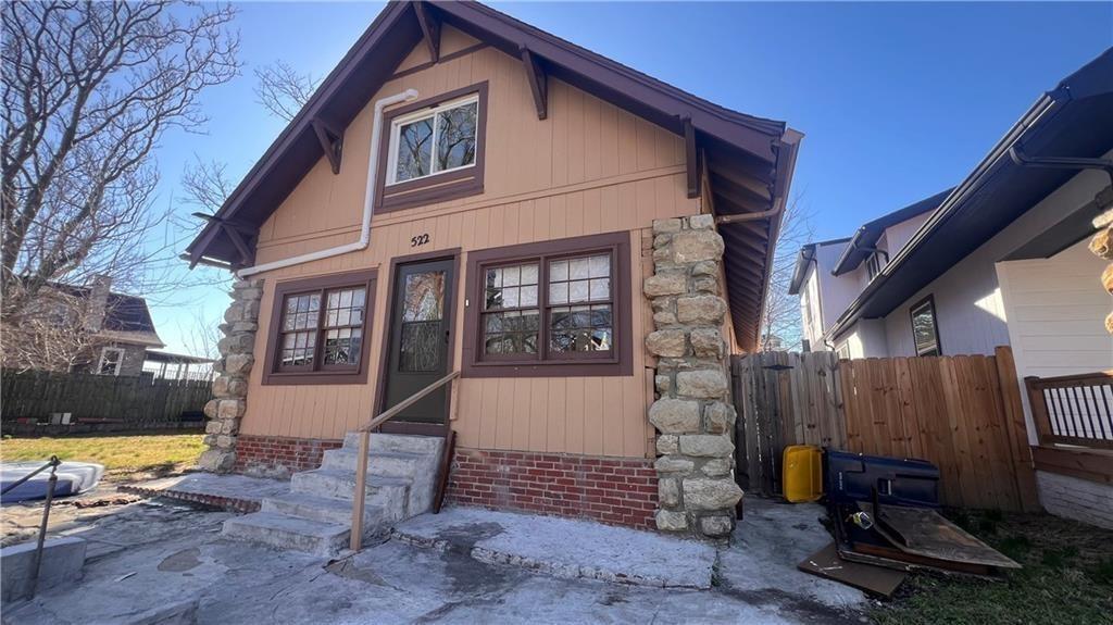 Listing Photo MLS #HMS2623403