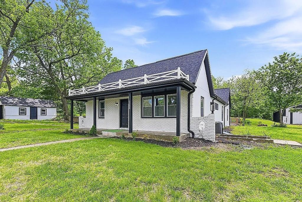 Listing Photo MLS #HMS2623682