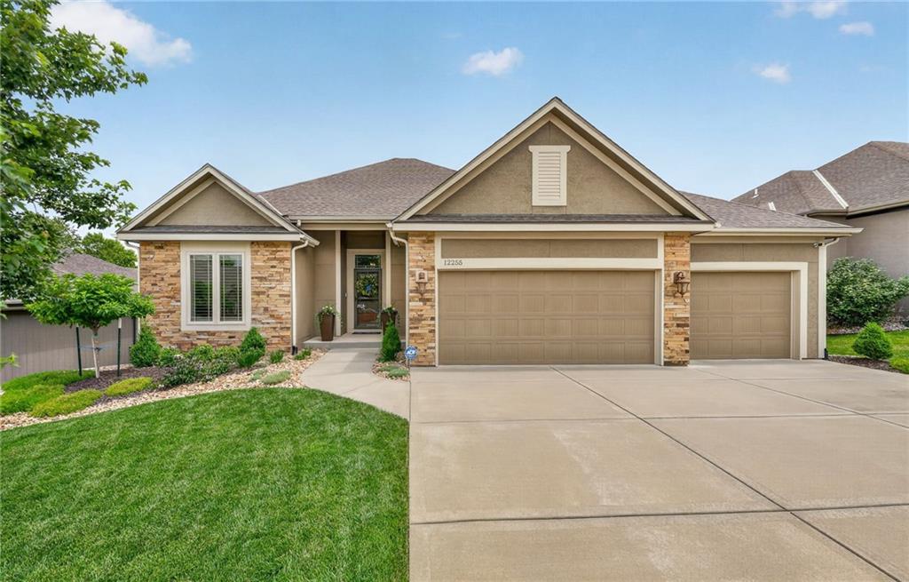 Listing Photo MLS #HMS2623715