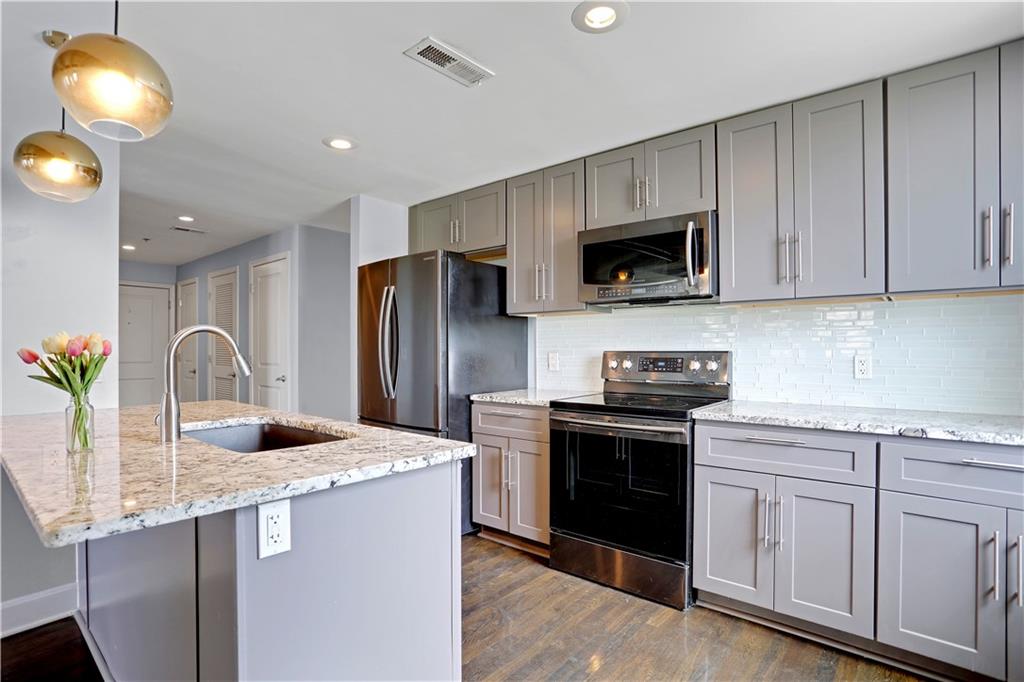 Listing Photo MLS #HMS2623793