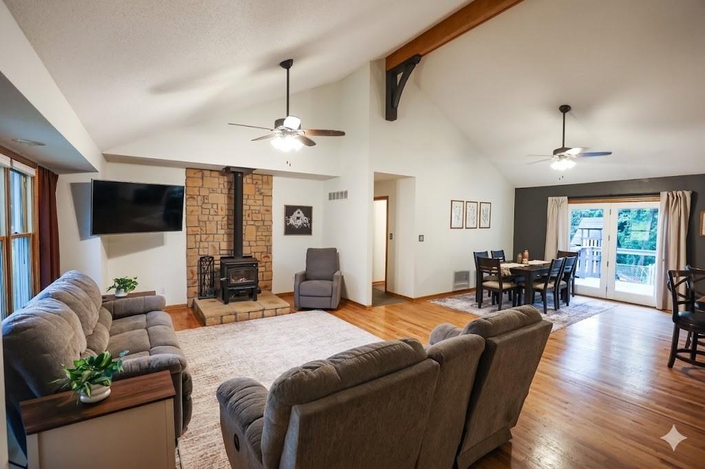 Listing Photo MLS #HMS2623796