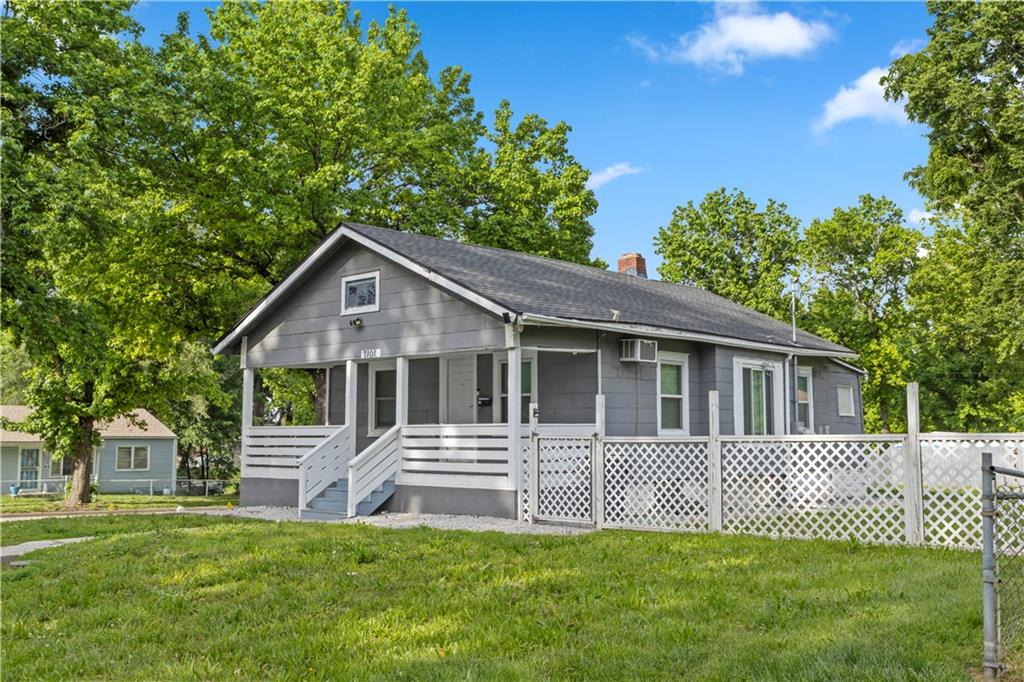 Listing Photo MLS #HMS2623803