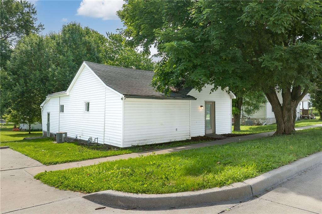 Listing Photo MLS #HMS2623890