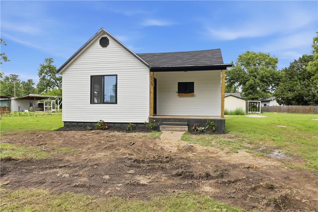 Listing Photo MLS #HMS2624042