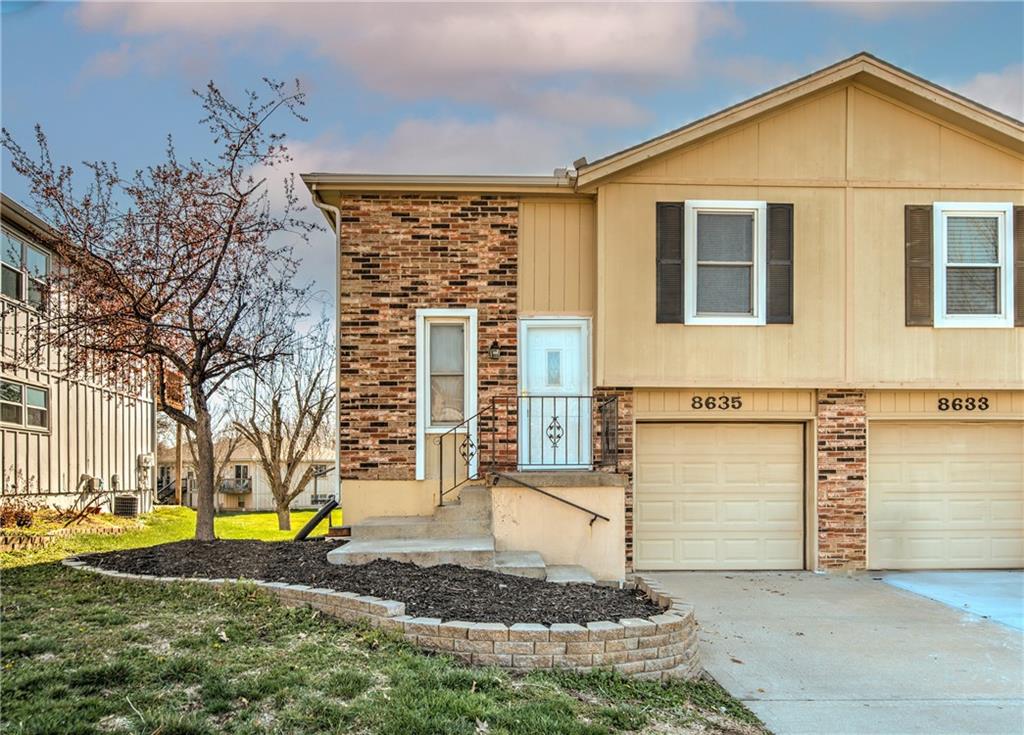 Listing Photo MLS #HMS2624055