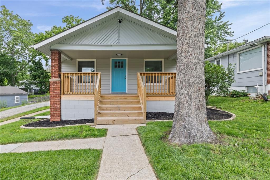Listing Photo MLS #HMS2624063
