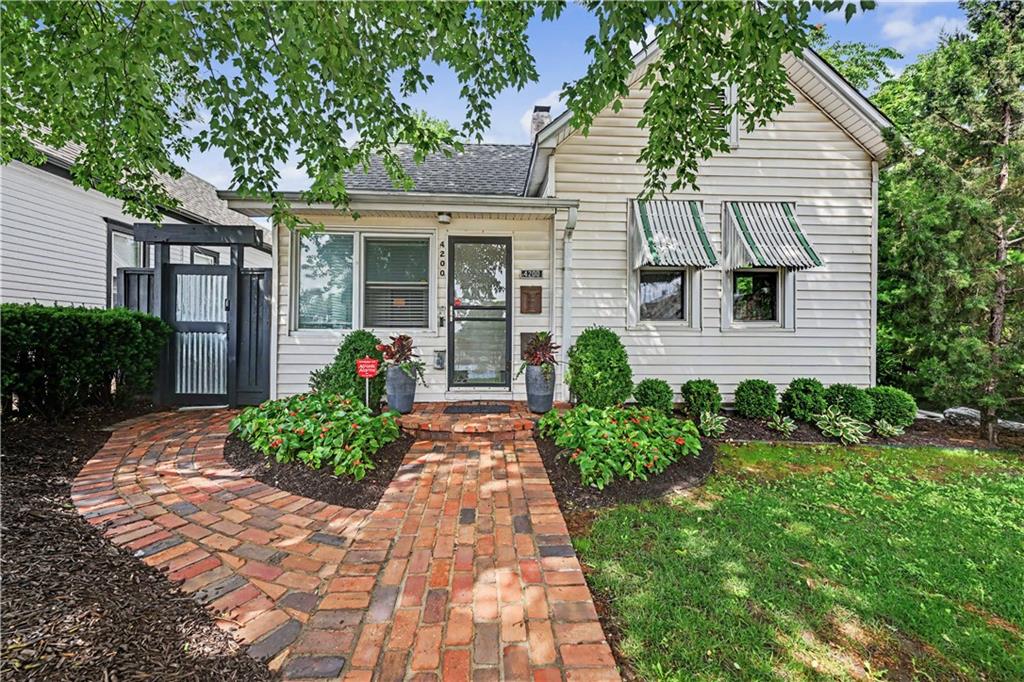 Listing Photo MLS #HMS2624081