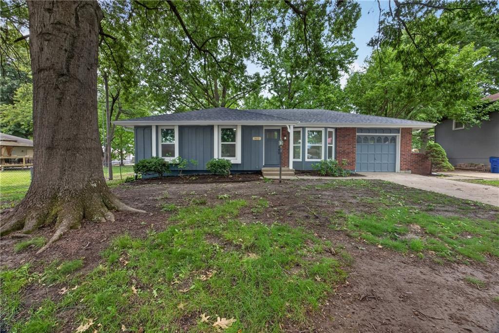 Listing Photo MLS #HMS2624124