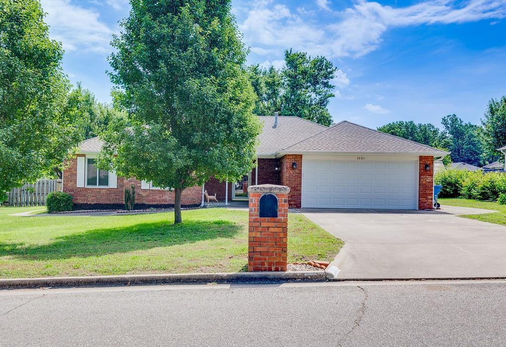 Listing Photo MLS #HMS2624125