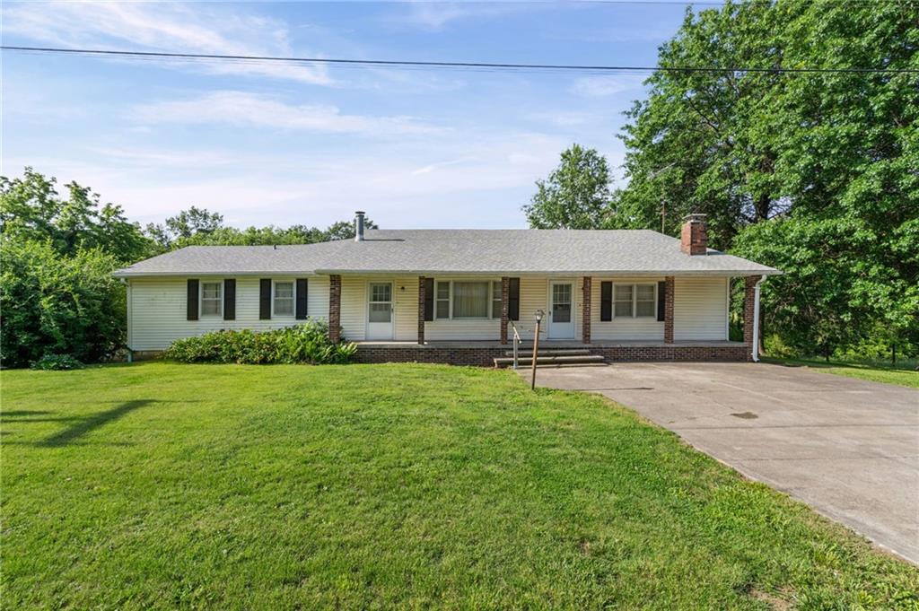 Listing Photo MLS #HMS2624159