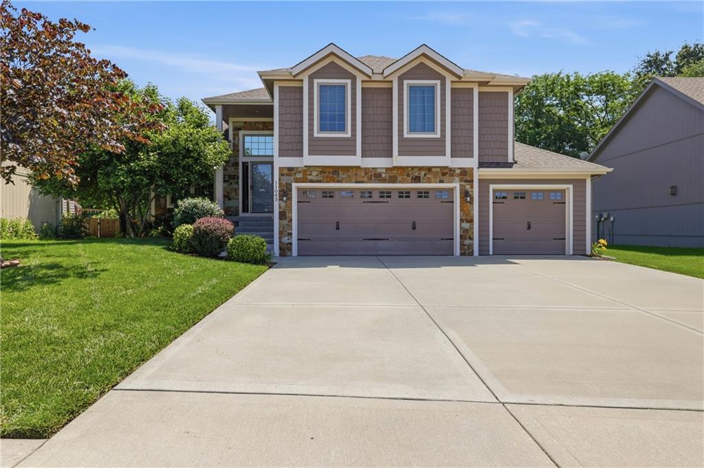 Listing Photo MLS #HMS2624220