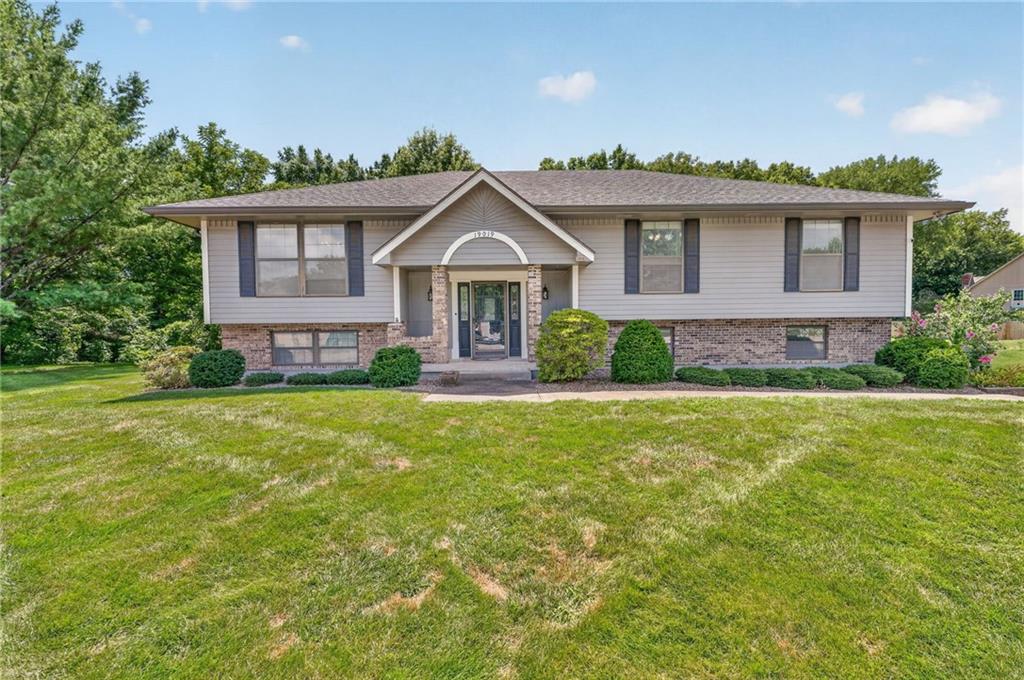 Listing Photo MLS #HMS2624226