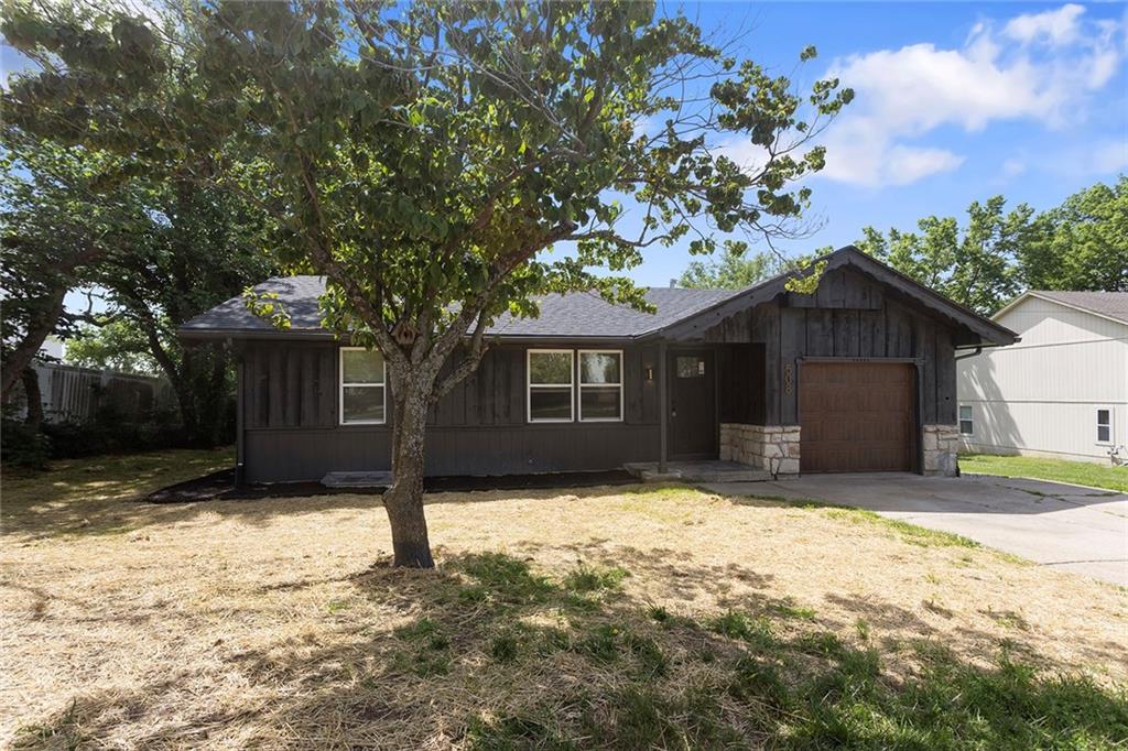 Listing Photo MLS #HMS2624271